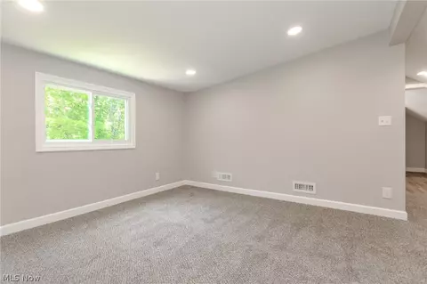 Bedroom - 2986 Bishop Rd, Willoughby Hills, OH 44092 photo 10 of 10