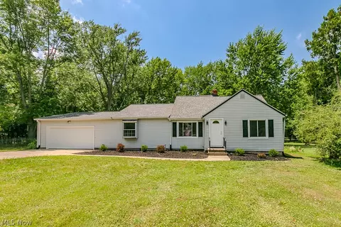 Exterior - 2986 Bishop Rd, Willoughby Hills, OH 44092 photo 7 of 7