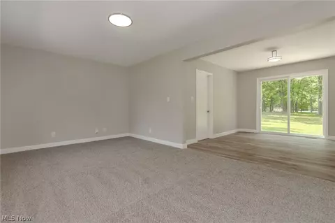 Living - 2986 Bishop Rd, Willoughby Hills, OH 44092 photo 6 of 8