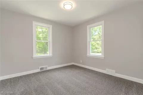Bedroom - 2986 Bishop Rd, Willoughby Hills, OH 44092 photo 1 of 10