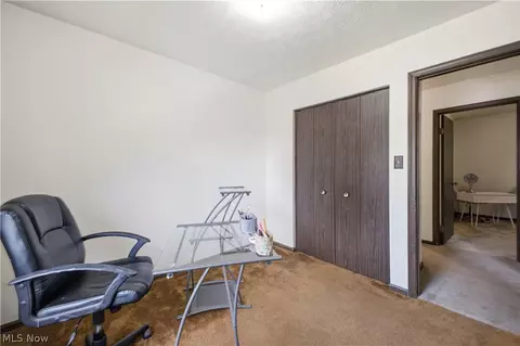 Bedroom - 7533 Jaguar Dr, Boardman, OH 44512 photo 6 of 7