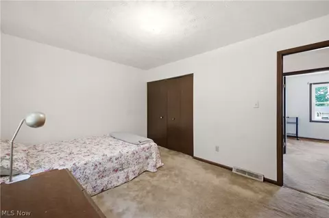 Bedroom - 7533 Jaguar Dr, Boardman, OH 44512 photo 2 of 7