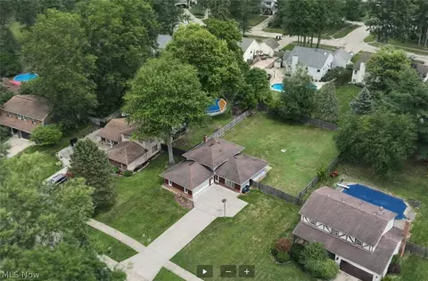 6573 Miller Dr, North Ridgeville, OH 44039