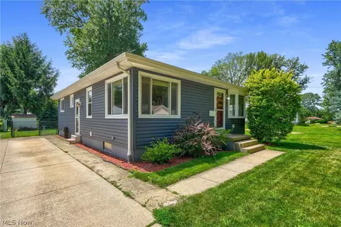 626 Alameda Ave, Cuyahoga Falls, OH 44221