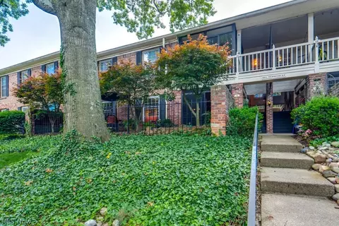 1265 Wednesbury Cir #3A, Akron, OH 44313