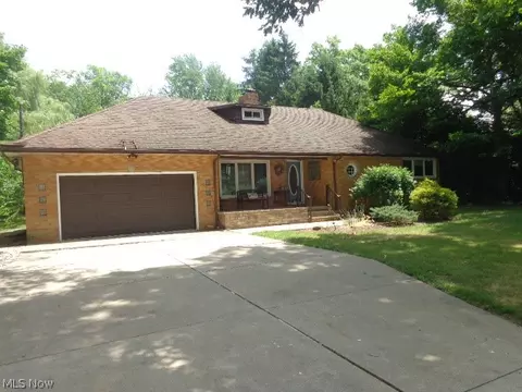 11373 Ridge Rd, North Royalton, OH 44133
