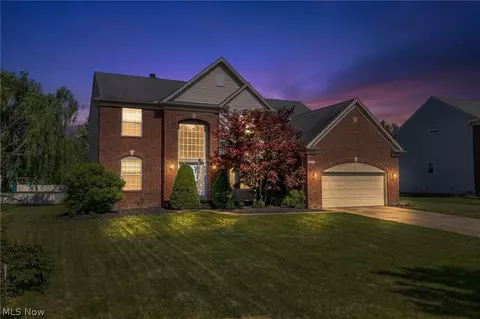473 Wilmington Dr, Broadview Heights, OH 44147