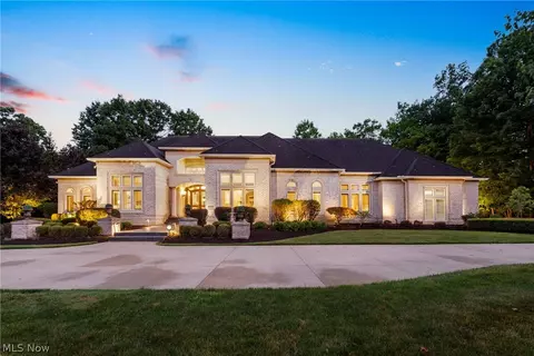 3550 Crawford Dr, Richfield, OH 44286