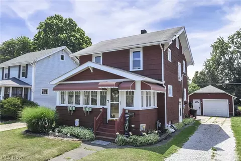 1944 E 45th St, Ashtabula, OH 44004 photo 4