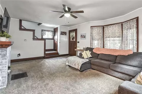 1944 E 45th St, Ashtabula, OH 44004 photo 17