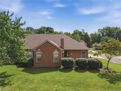 7757 Brittanney Dr, North Canton, OH 44720