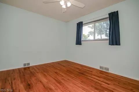 31505 Daniel Dr, Willowick, OH 44095 photo 15