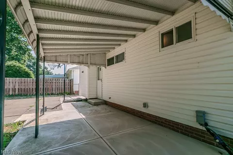 31505 Daniel Dr, Willowick, OH 44095 photo 26