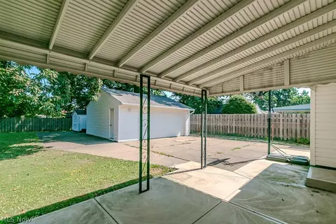 31505 Daniel Dr, Willowick, OH 44095 photo 27