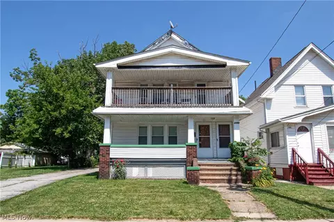 2189 W 105th St, Cleveland, OH 44102