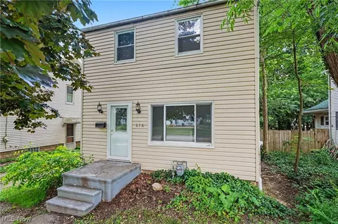 616 Tallmadge Rd, Cuyahoga Falls, OH 44221