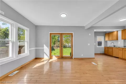 Living - 340 E 276th St, Euclid, OH 44132 photo 6 of 7