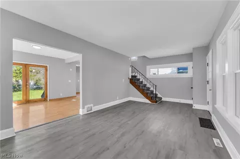 Living - 340 E 276th St, Euclid, OH 44132 photo 4 of 7