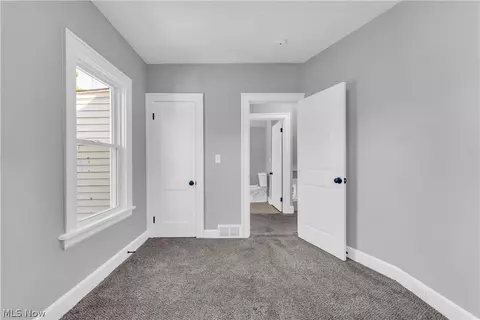Bedroom - 340 E 276th St, Euclid, OH 44132 photo 2 of 6