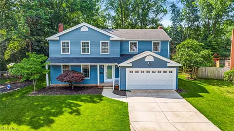 631 Dwight Dr, Bay Village, OH 44140