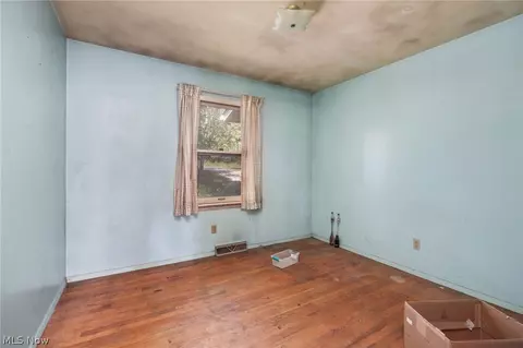 Bedroom - 8061 Yoder Rd, Seville, OH 44273 photo 1 of 3