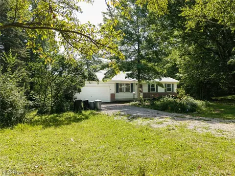 Exterior - 8061 Yoder Rd, Seville, OH 44273 photo 3 of 8