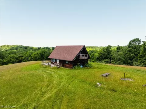 Norris Road, Tippecanoe, OH 44699