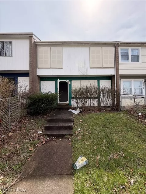 9350 Mount Auburn Ave, Cleveland, OH 44104