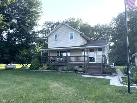 12096 Baumhart Rd, Amherst, OH 44001
