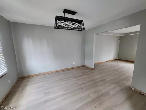 Living - 798 Devitt Ave, Campbell, OH 44405 photo 3 of 6