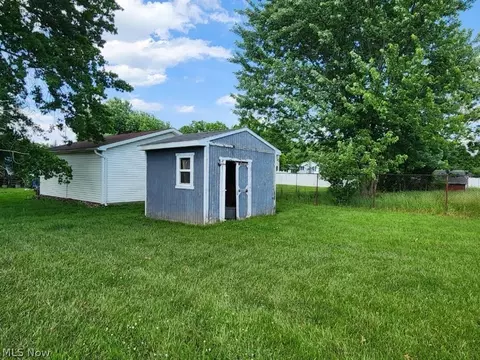 Exterior - 798 Devitt Ave, Campbell, OH 44405 photo 3 of 3