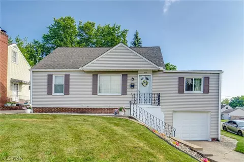1231 Spangler St NE, Canton, OH 44714