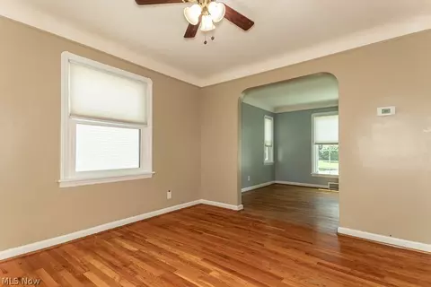 6106 Bradley Ave, Parma, OH 44129 photo 9