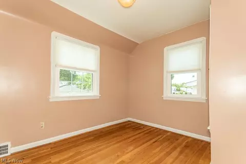 6106 Bradley Ave, Parma, OH 44129 photo 13