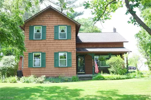 10556 E River Rd, Columbia Station, OH 44028