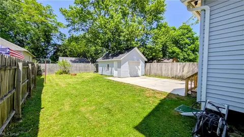Exterior - 1711 W 9th St, Ashtabula, OH 44004 photo 6 of 6