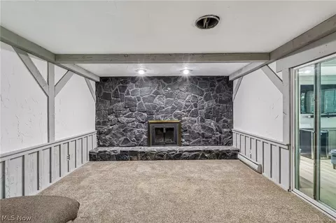 Living - 4300 Washington Ave, Lorain, OH 44052 photo 3 of 4
