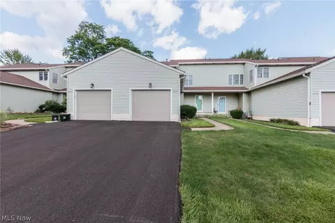 1900 Lillian Rd, Stow, OH 44224 photo 2
