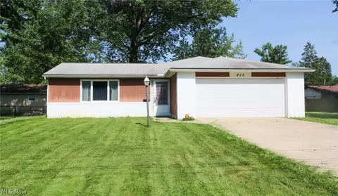 815 W Shore Blvd, Sheffield Lake, OH 44054