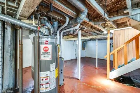926 Work Dr, Akron, OH 44320 photo 22