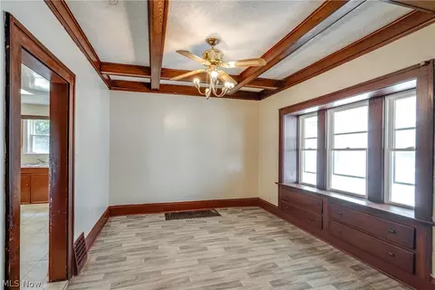 926 Work Dr, Akron, OH 44320 photo 5