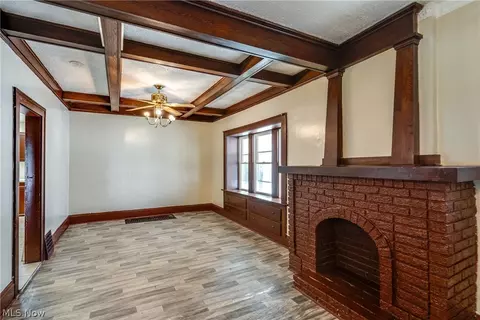 926 Work Dr, Akron, OH 44320 photo 3