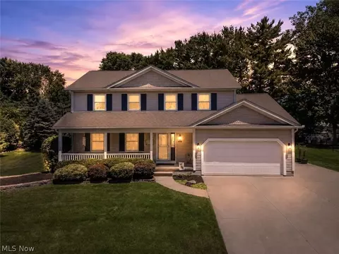 930 Essex Ln, Medina, OH 44256