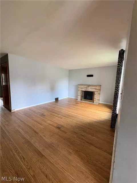 Living - 518 Vince Ave NW, Canton, OH 44708 photo 2 of 2