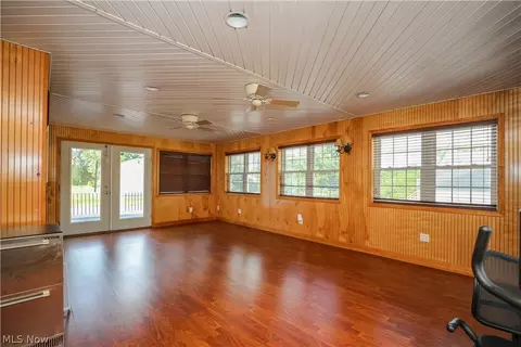 Living - 2845 Industry Rd, Rootstown, OH 44272 photo 3 of 5
