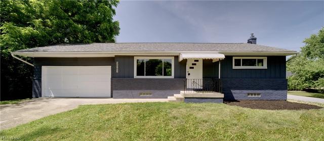 3561 Johnson Rd, Norton, OH 44203