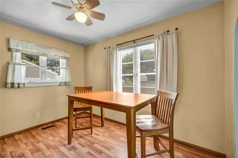 375 Olive St, Elyria, OH 44035 photo 17