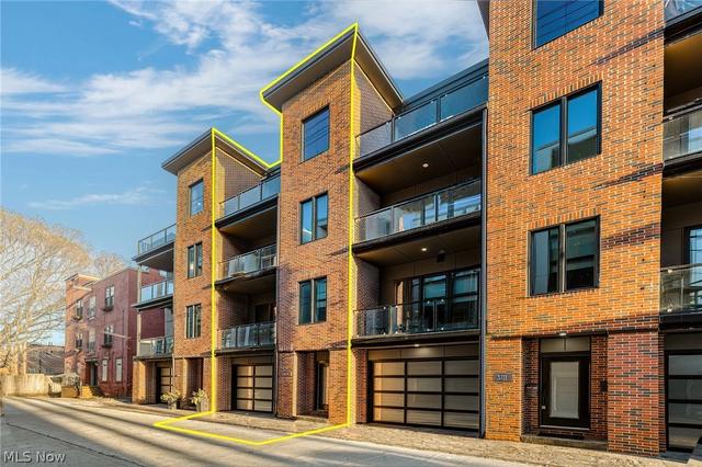 3109 Vine Ct, Cleveland, OH 44113