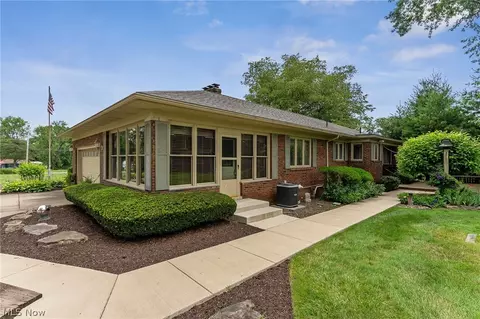 4122 Devon Dr SE, Warren, OH 44484 photo 4