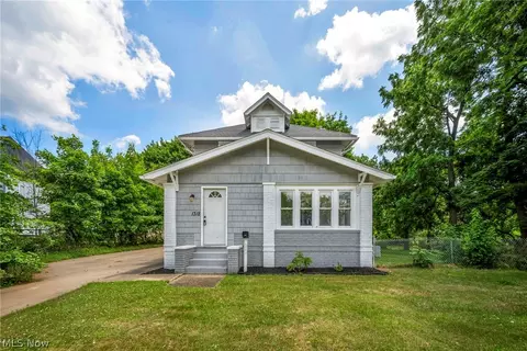 1318 3rd St SE, Massillon, OH 44646